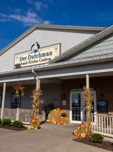 DER-DUTCHMAN-RESTAURANT_WC_14
